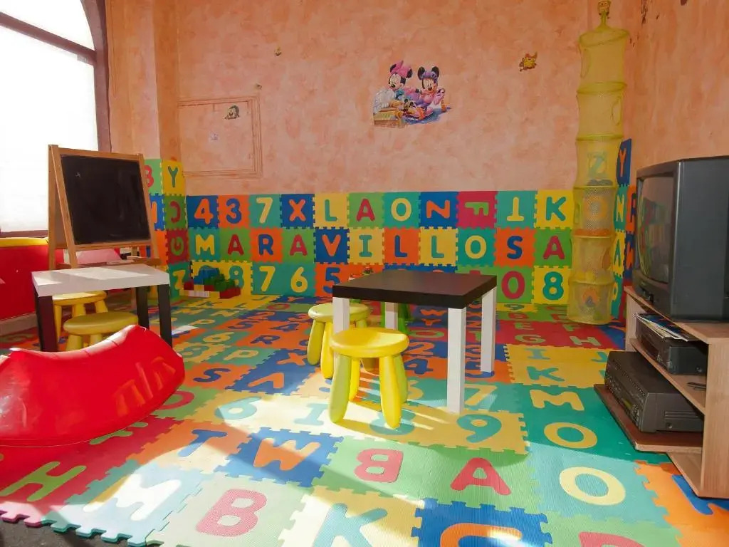 HOSTAL La MARAVILLOSA DE VALDERAS