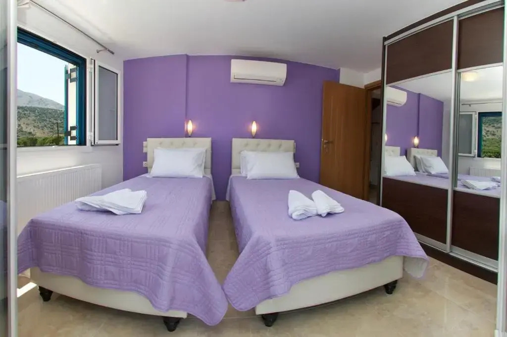 Regina Ioanna Villas