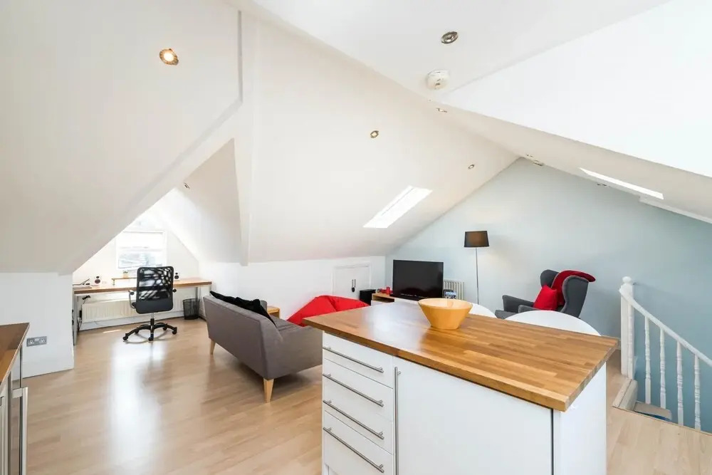 Luxury Modern 1 Bed Loft Conversion Clapham South