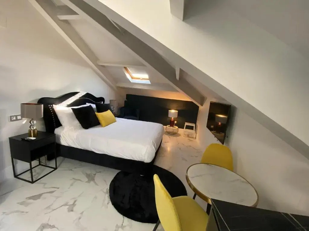 SUITE 1907 GIJON