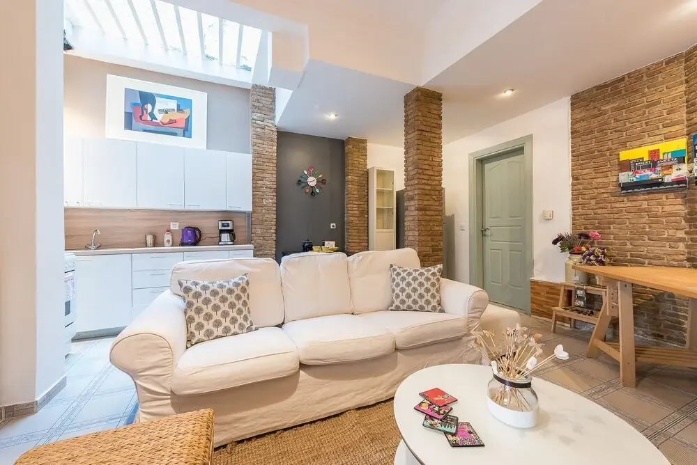 Elegant Kerameikos Apartment