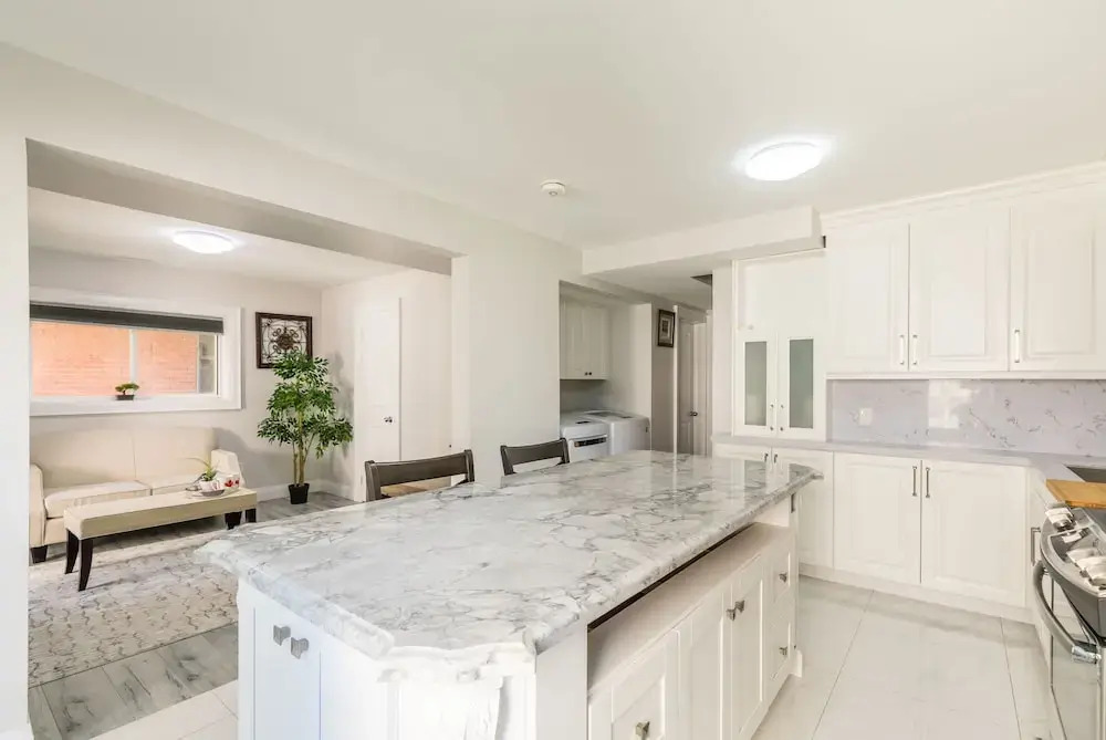 Elevate Rooms at Spadina & Bloor