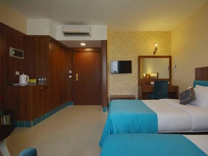 Arg Shiraz Hotel