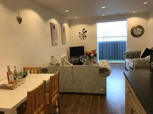 Executive 2 bedroom heart of BBC Media City