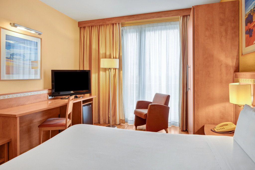 Отель B&B Hotel Tarragona Valls