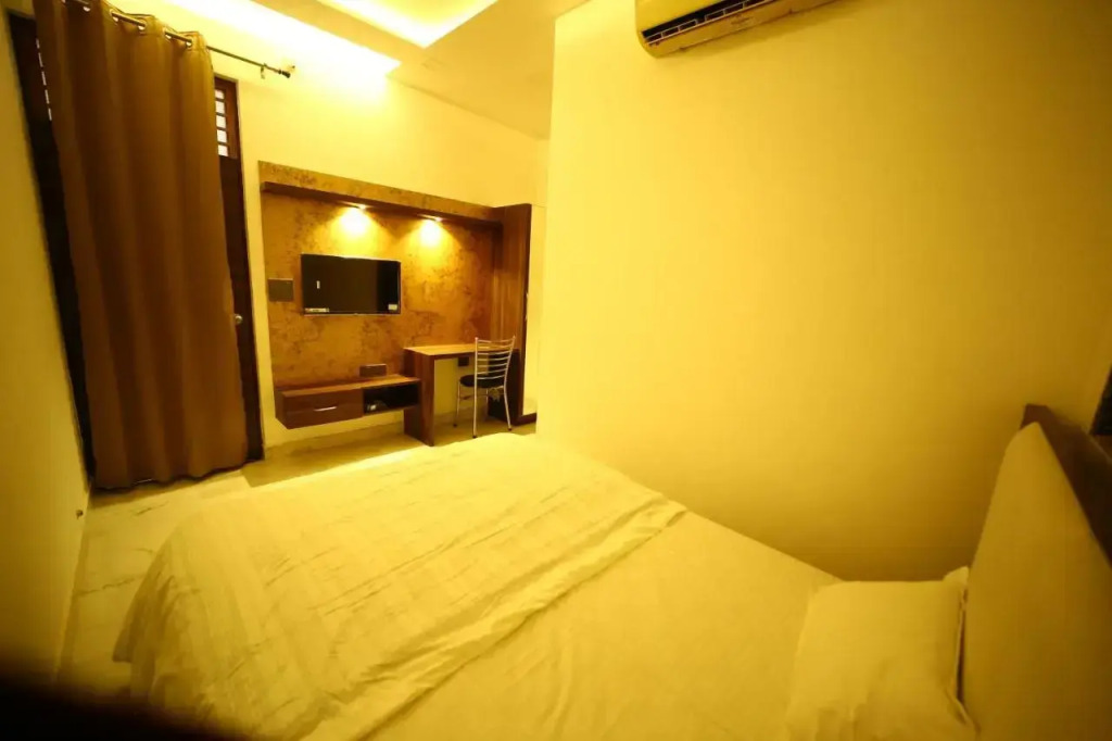 Hotel Byke Ride - Walkable from Agra Cantt Railway Station