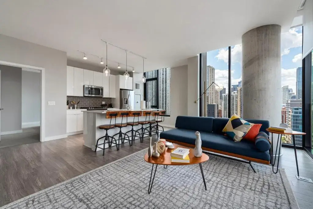 Cloud9 - River North at Aurelien