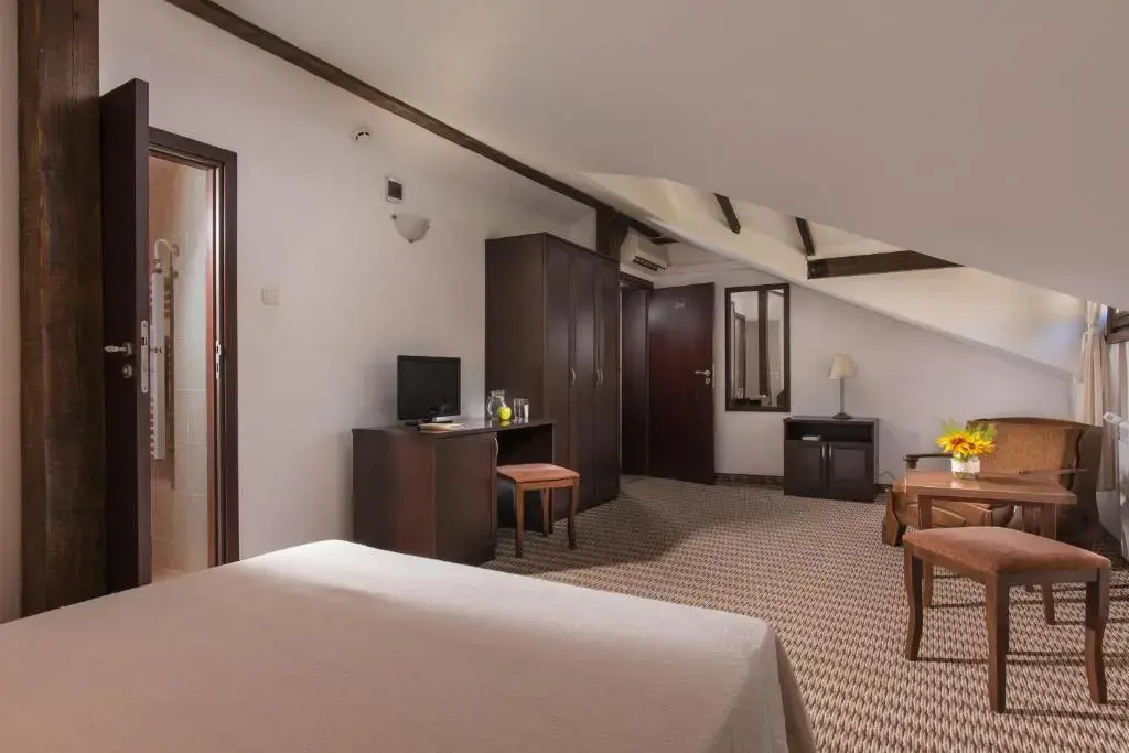 Family Hotel Bile
