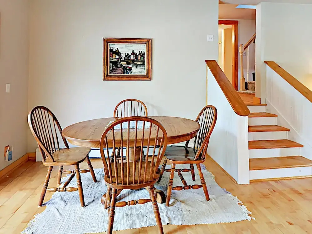 Lobstermen's Cottage - 3 Br home by RedAwning