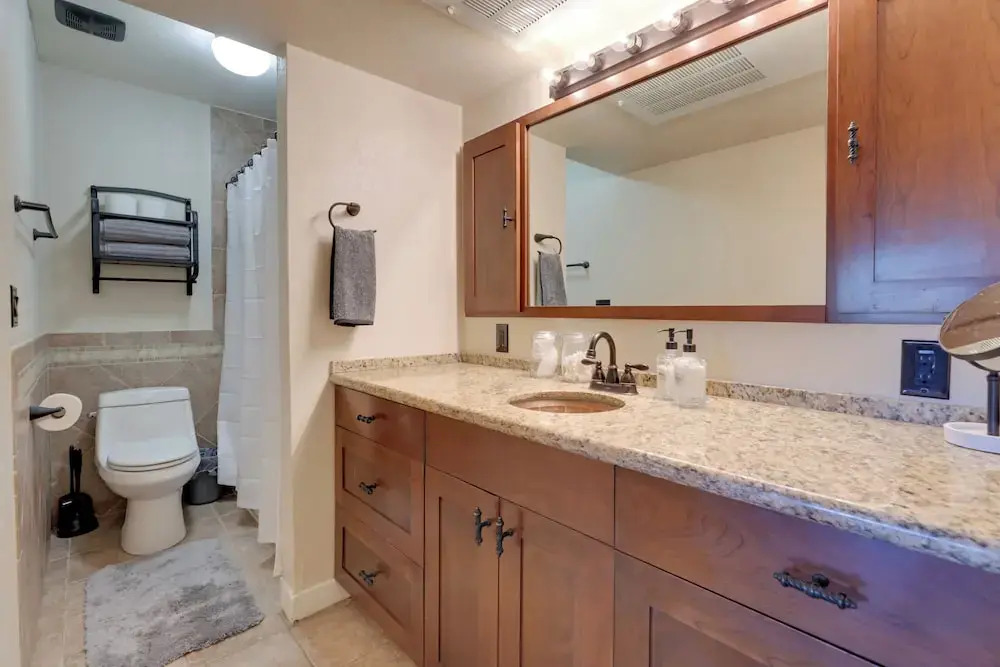 Scottsdale Loft Near Golf Course & Old Town!