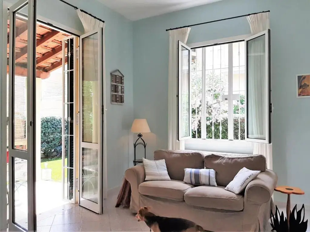 Villa la Casetta con giardino a 30m dal mare