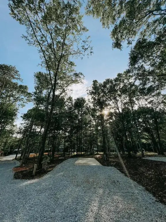 Studio Style Cabin #6 Located Minutes From Lake Hartwell