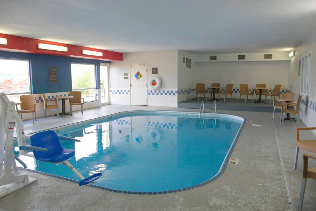 Comfort Inn & Suites Coralville - Iowa City near Iowa River Landing