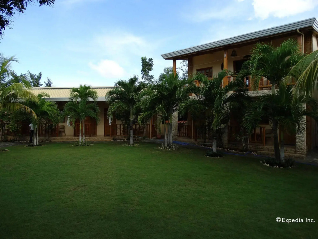 Alona42 Resort