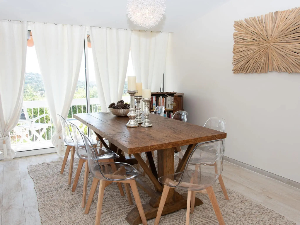 Gorgeous Villa in  Les Issambres with Swimming Pool