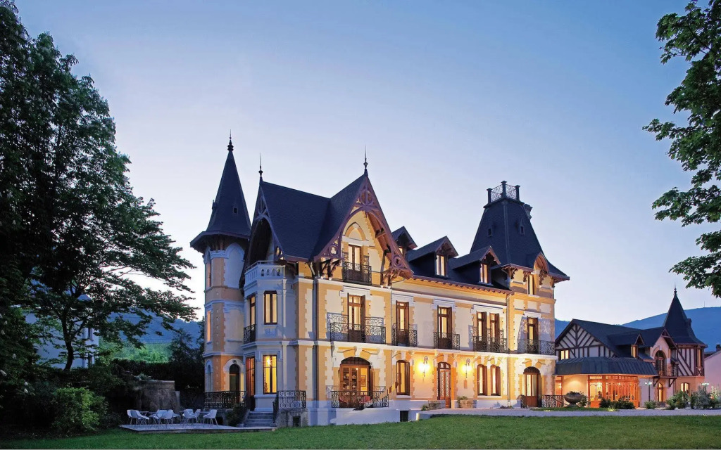 Le Manoir dAgnès Logis hôtel restaurant