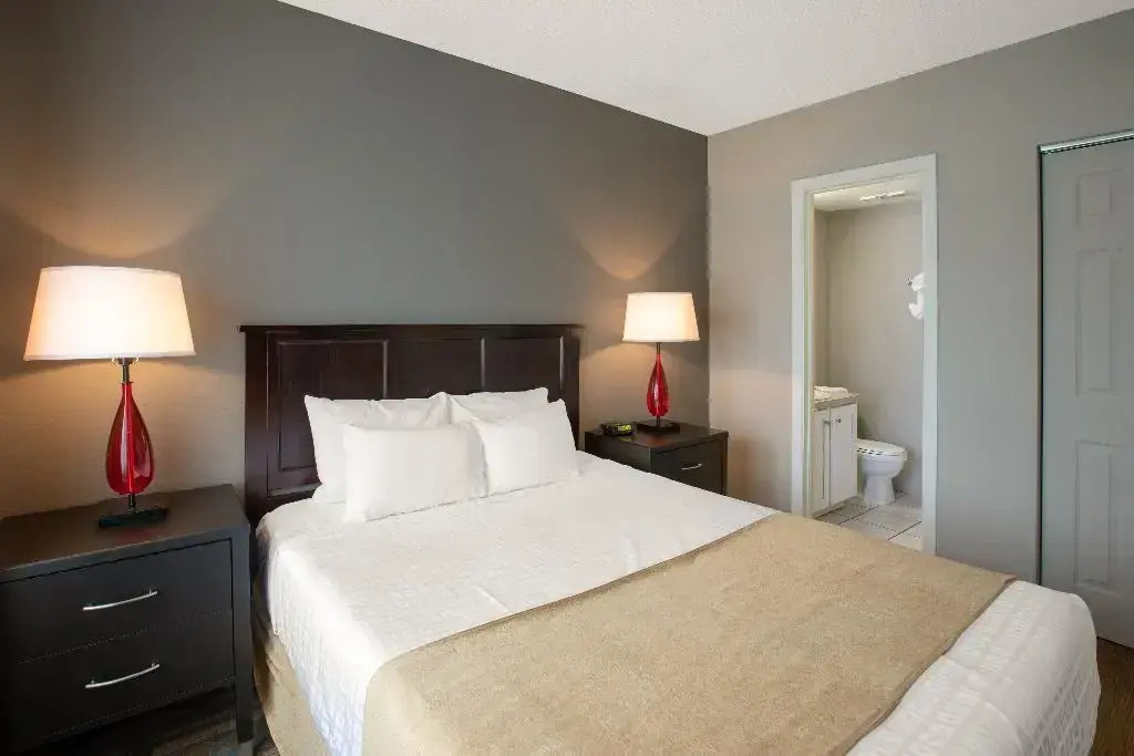 Enclave Suites, a Sky Hotel & Resort