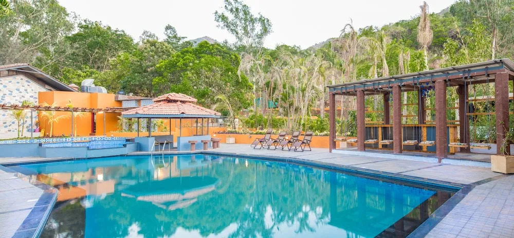 Residency Lake Resort & Spa