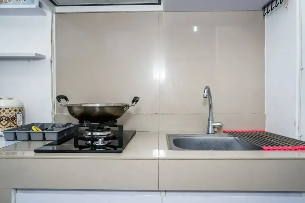 Best and Super Clean Unit Studio Baileys City Apartment