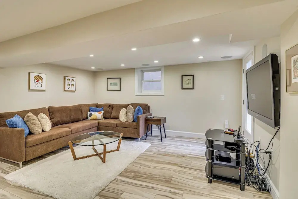 Walk to Hudson River, Near Metlife: Renovated Apt