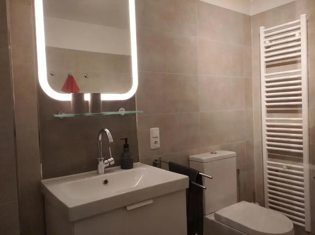 Apartment24