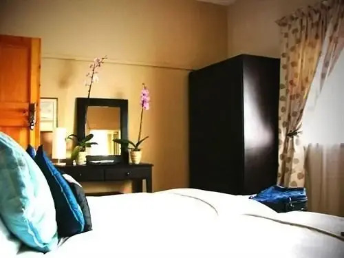 Akuwaiseni Guest House