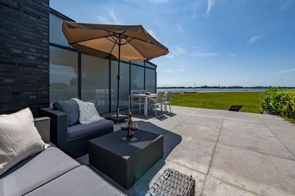 Holiday Home by Veerse Meer with Panoramic View
