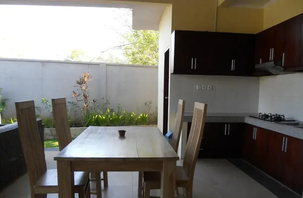 Avisaravilla and Guest House