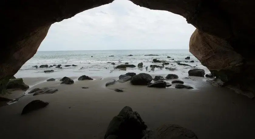 Hotel Nirvana Beach