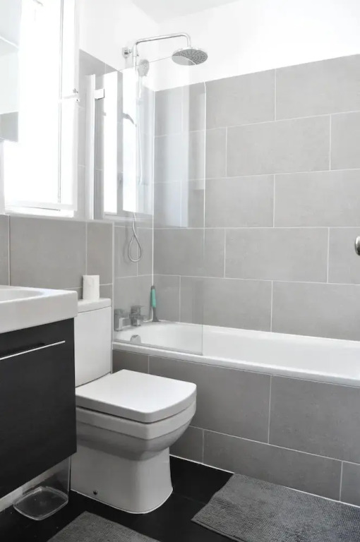 Knightsbridge 1 Bedroom Flat