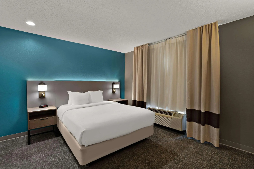 Comfort Inn & Suites Santee I-95