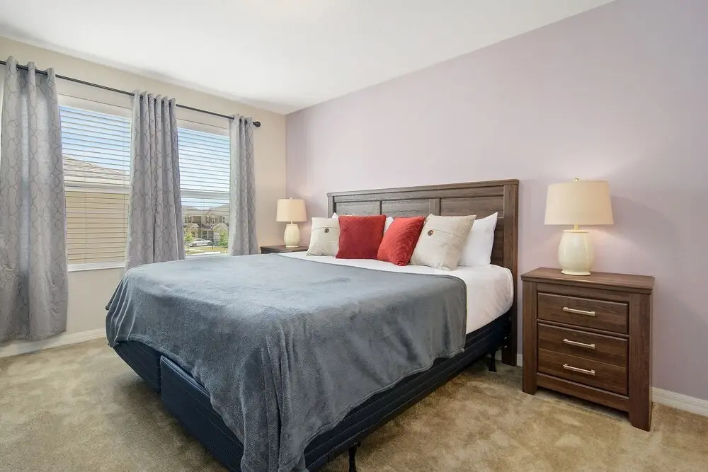 Four Bedroom Sleeps 10 w Gameroom 5152a