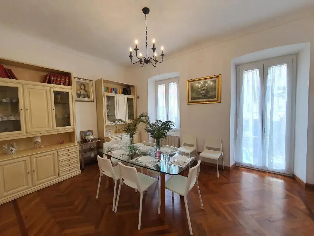 Villa Arcobaleno Rondò Garibaldi Sanremo