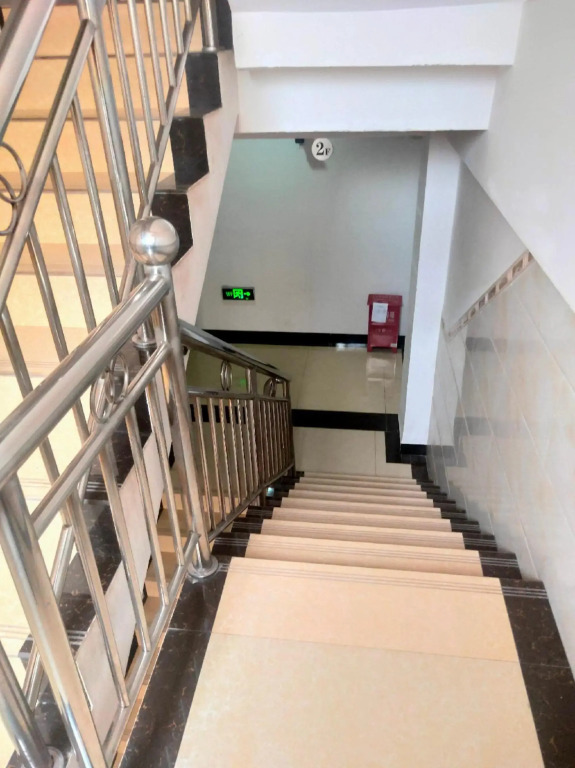 Jinying Express Hotel (Qujing North Railway Station)