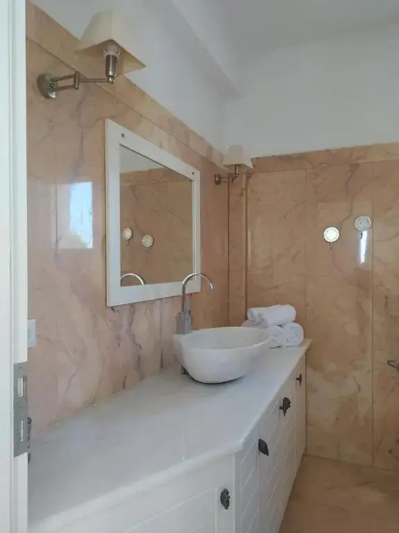 A&V Sea View Villa