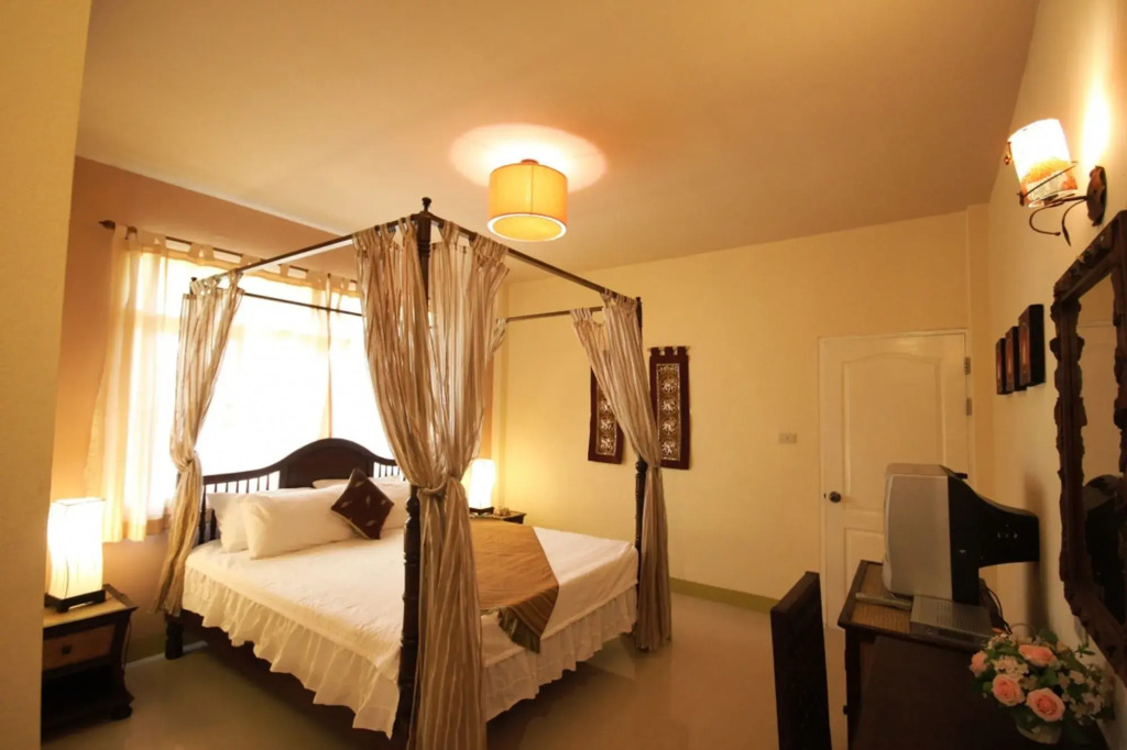 Baanplaidoi Resort