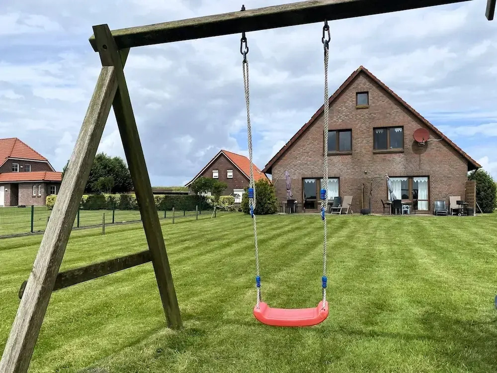 Geraeumige Ferienwohnungen mit Eigener Terrasse, Nessmersiel