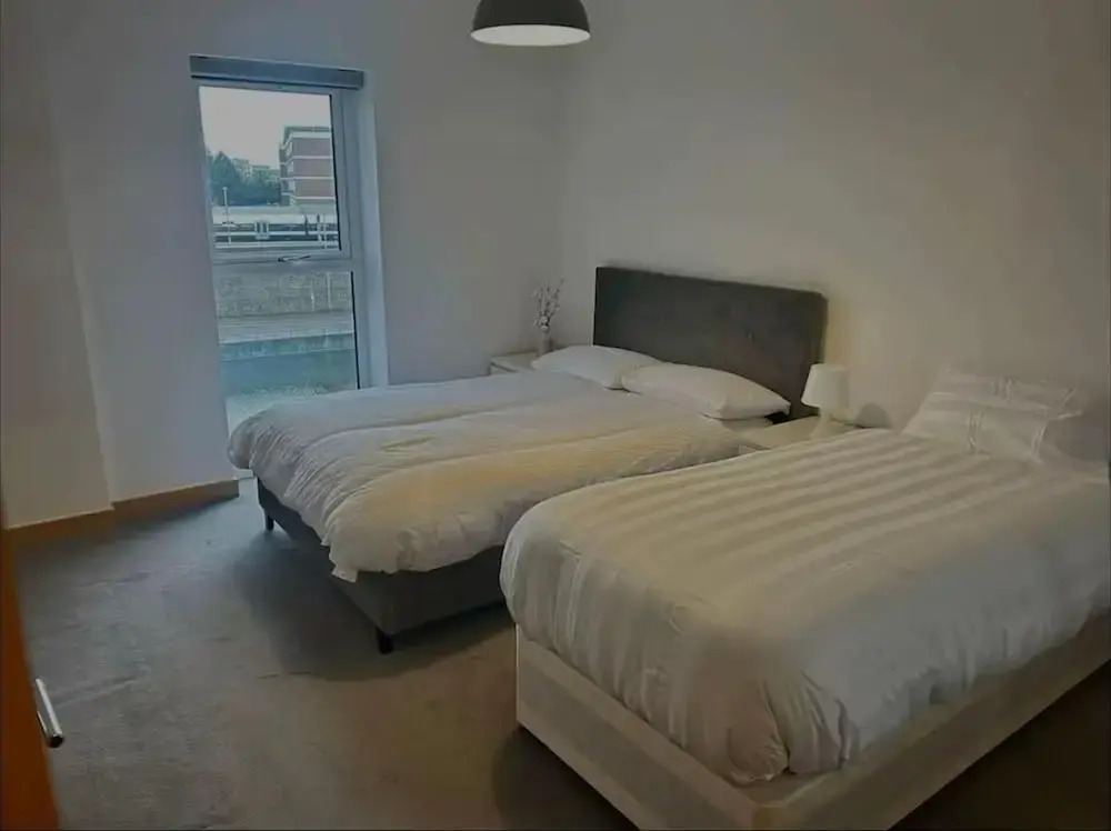 Dartford Apartment - Sleeps 3 - Central Stay