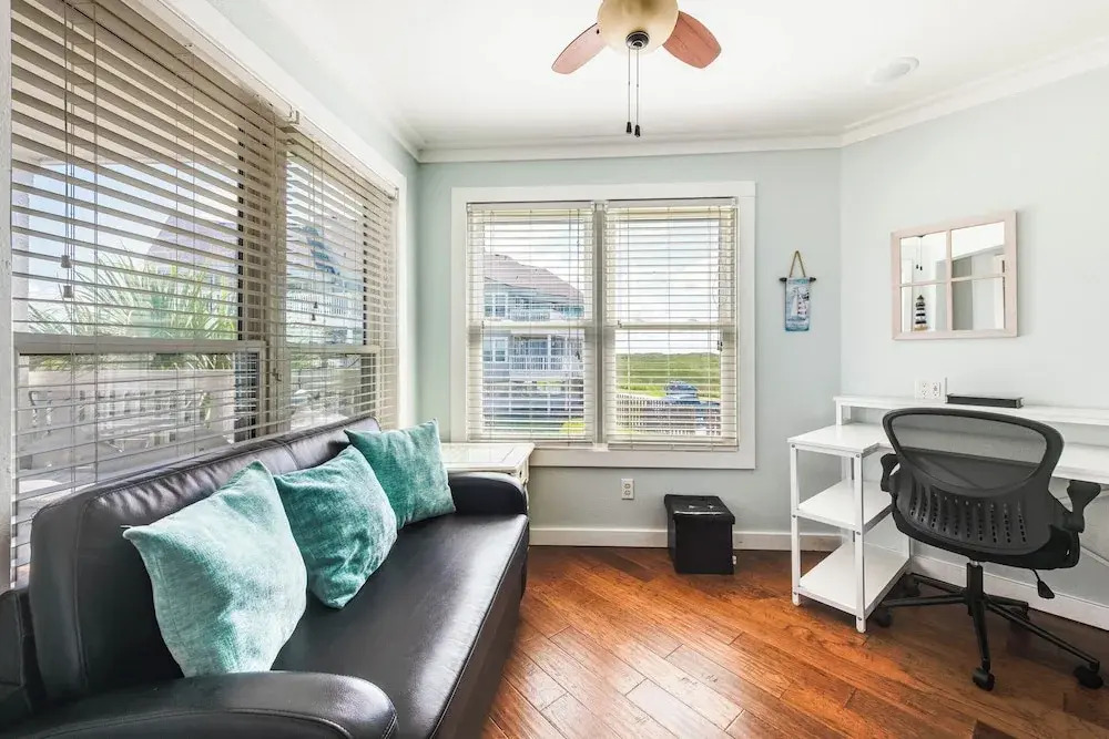 Gulf Breeze by Silver Sands Vacation Rentals