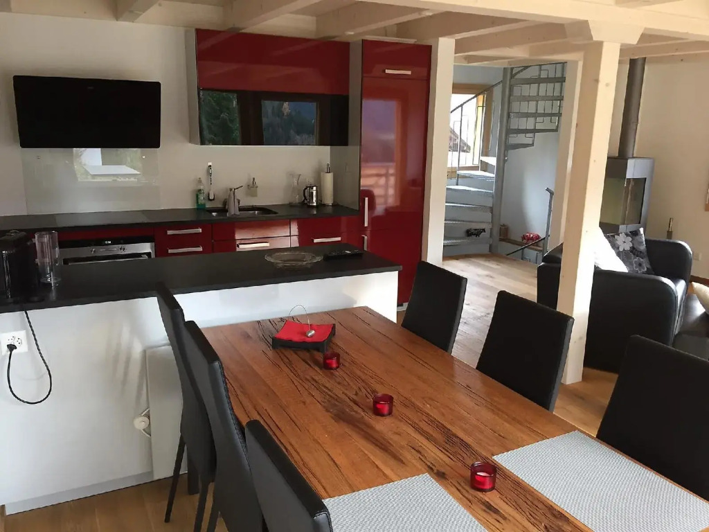 Poschenriedstrasse 22 - Three Bedroom