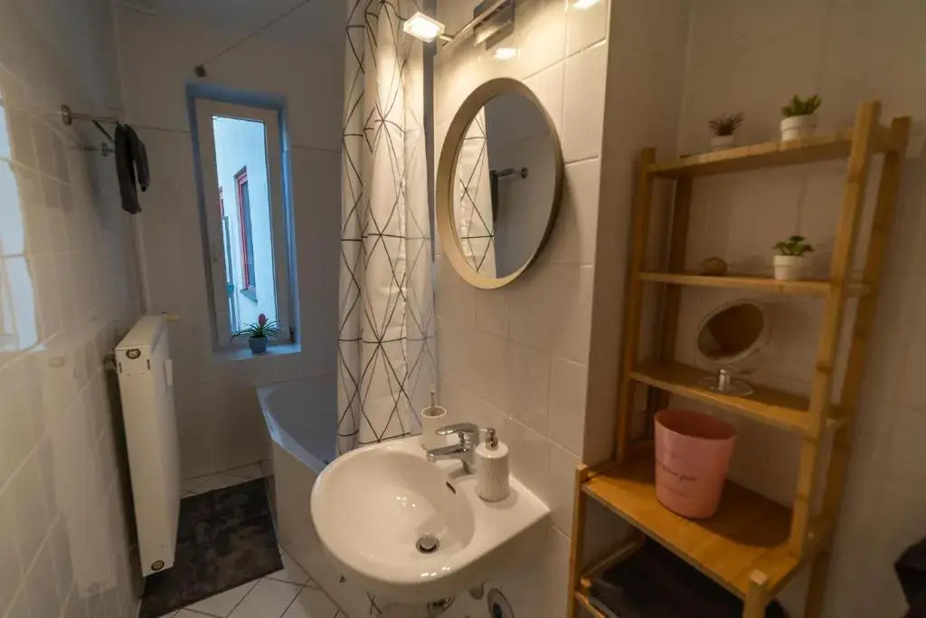 2 Bedroom 65qm - Kitchen - Central - Netflix