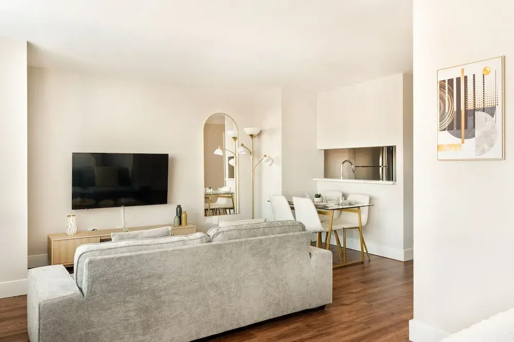 Gorgeous Studio Apartment