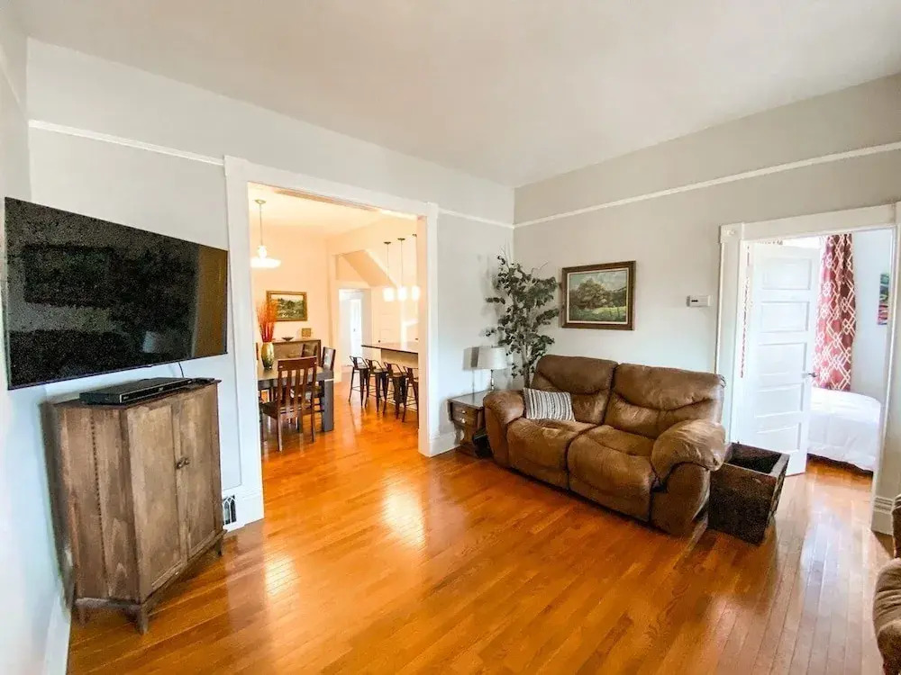 2622 N Nevada