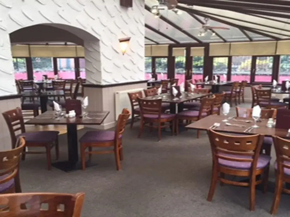 Clovenfords Hotel