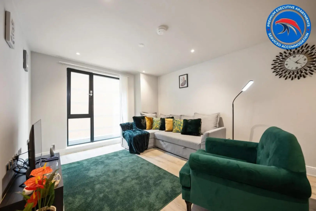 50 PERCENT OFF - Perfect for Long Stays - For Business, Professionals , Relocations & Families I Gym I Boardroom I Cinema I WIFI - Book today 2 Bed at Premium Executive Serviced Apartment - St Martins Place