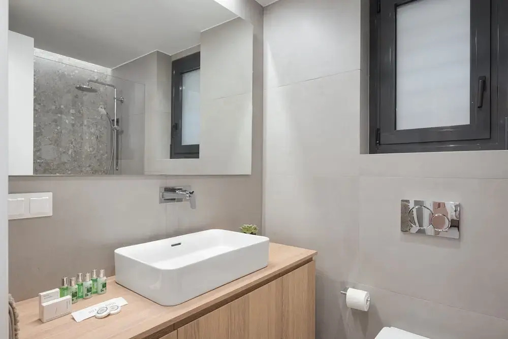 Athenian Riviera Secluded Apartment