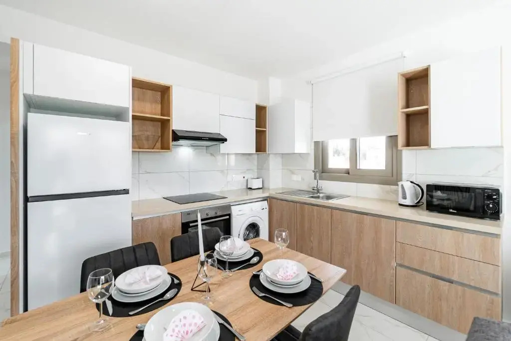 Adolina One Bedroom Apartment 104 by Ezoria