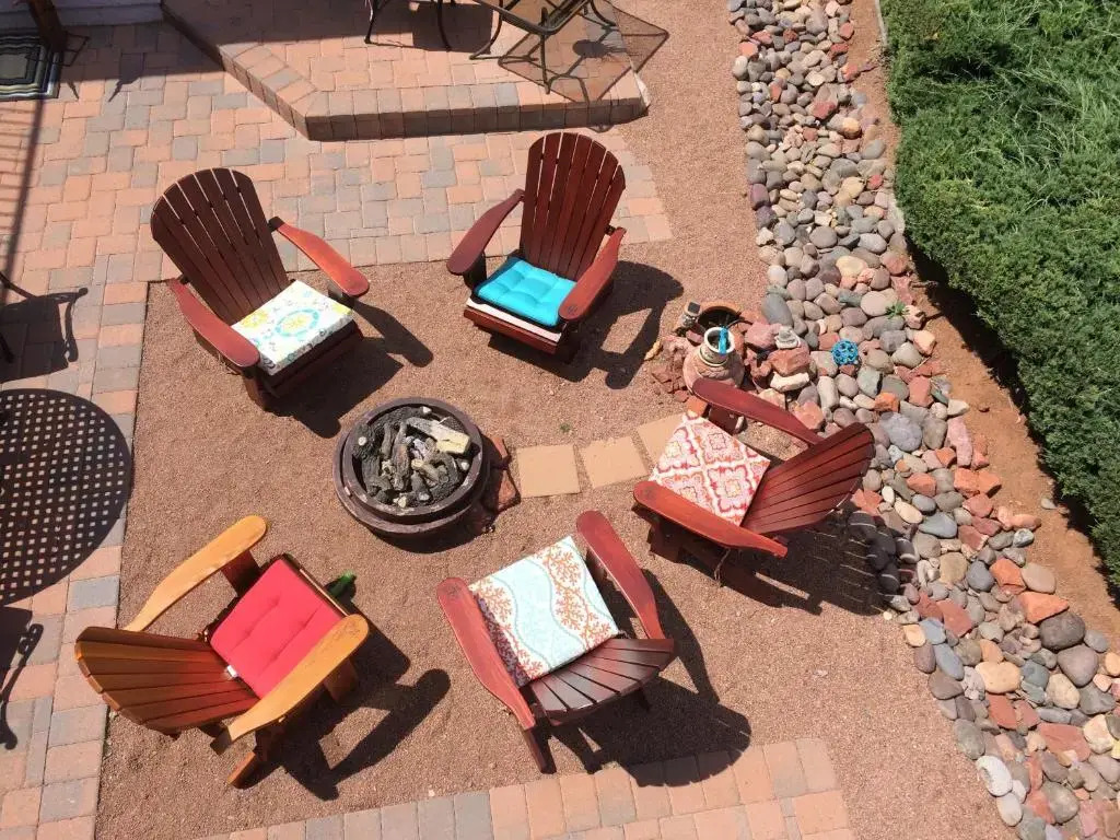 Cozy Cactus Inn
