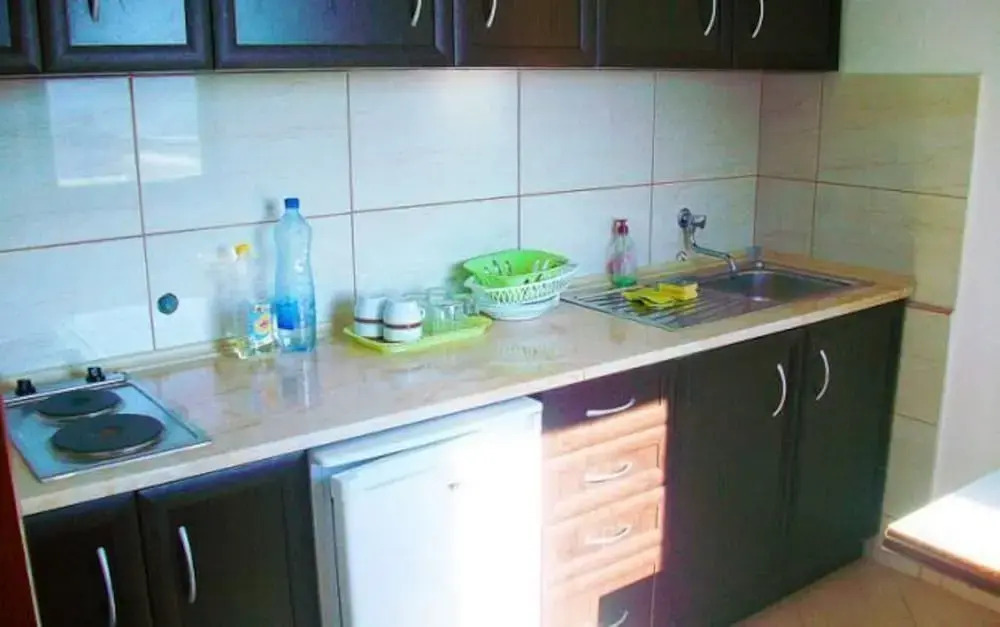 Hoxha rooms