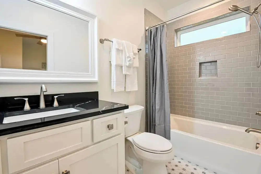 Beachview Villa Room for 22